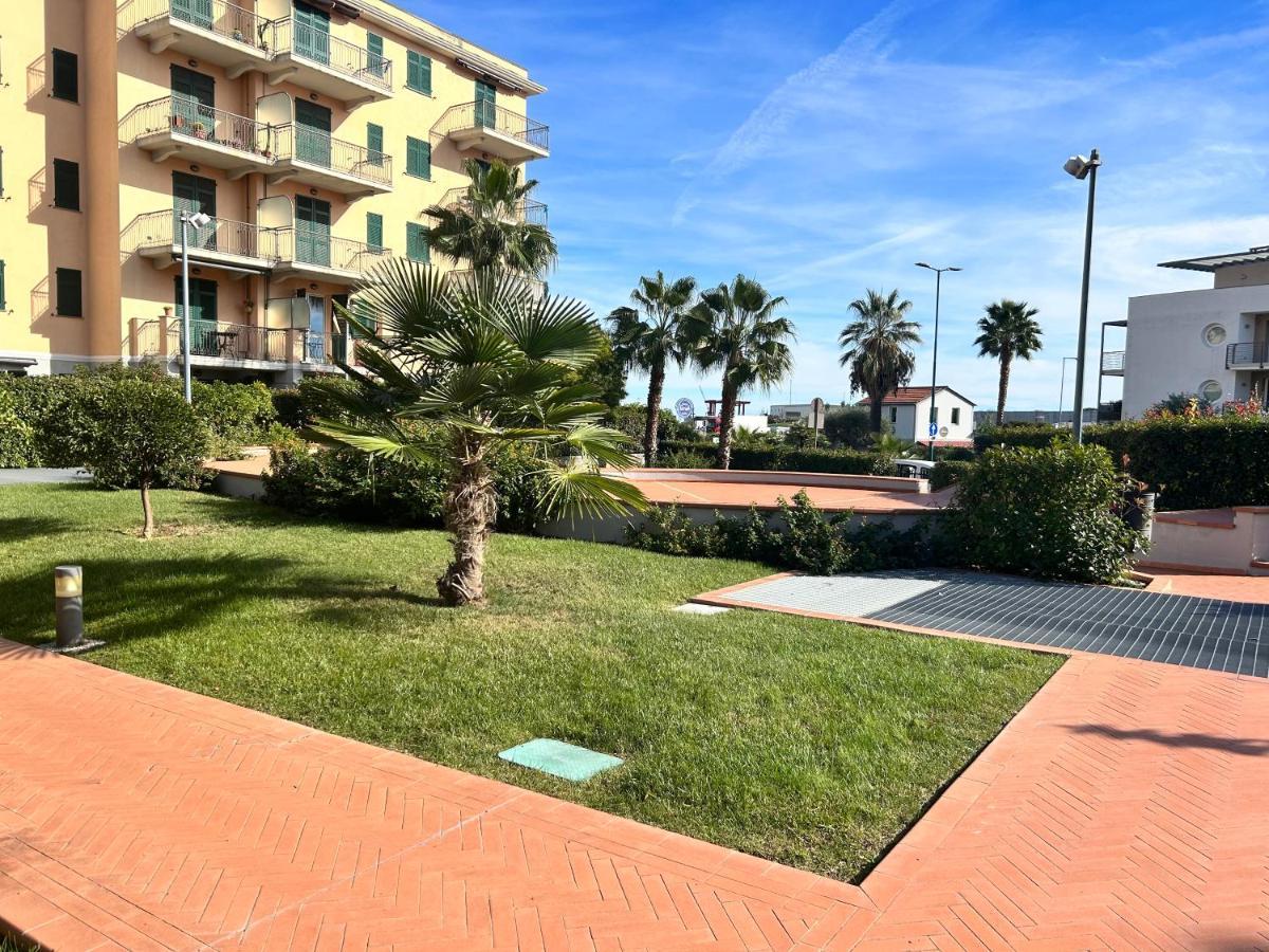 Appartamento Incantevole A 100Metri Dal Mare E Accanto Alla Pista Ciclabile Imperia Exterior photo